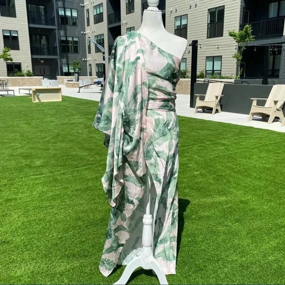 Significant Other Caspian One Shoulder Maxi Dress Tropical Leaf Size 2 - Picture 3 of 16